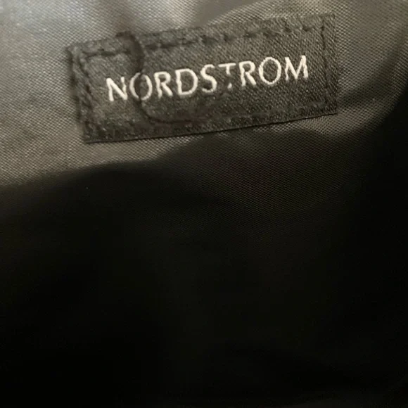 NORDSTRIM BURGANDY VELOUR MAKEUP BAG - Picture 10 of 12